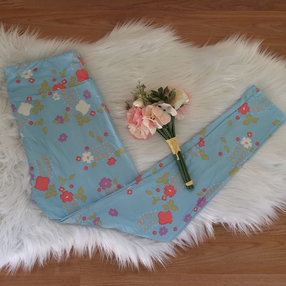 LuLaRoe Pants - LuLaRoe❗️TC Leggings